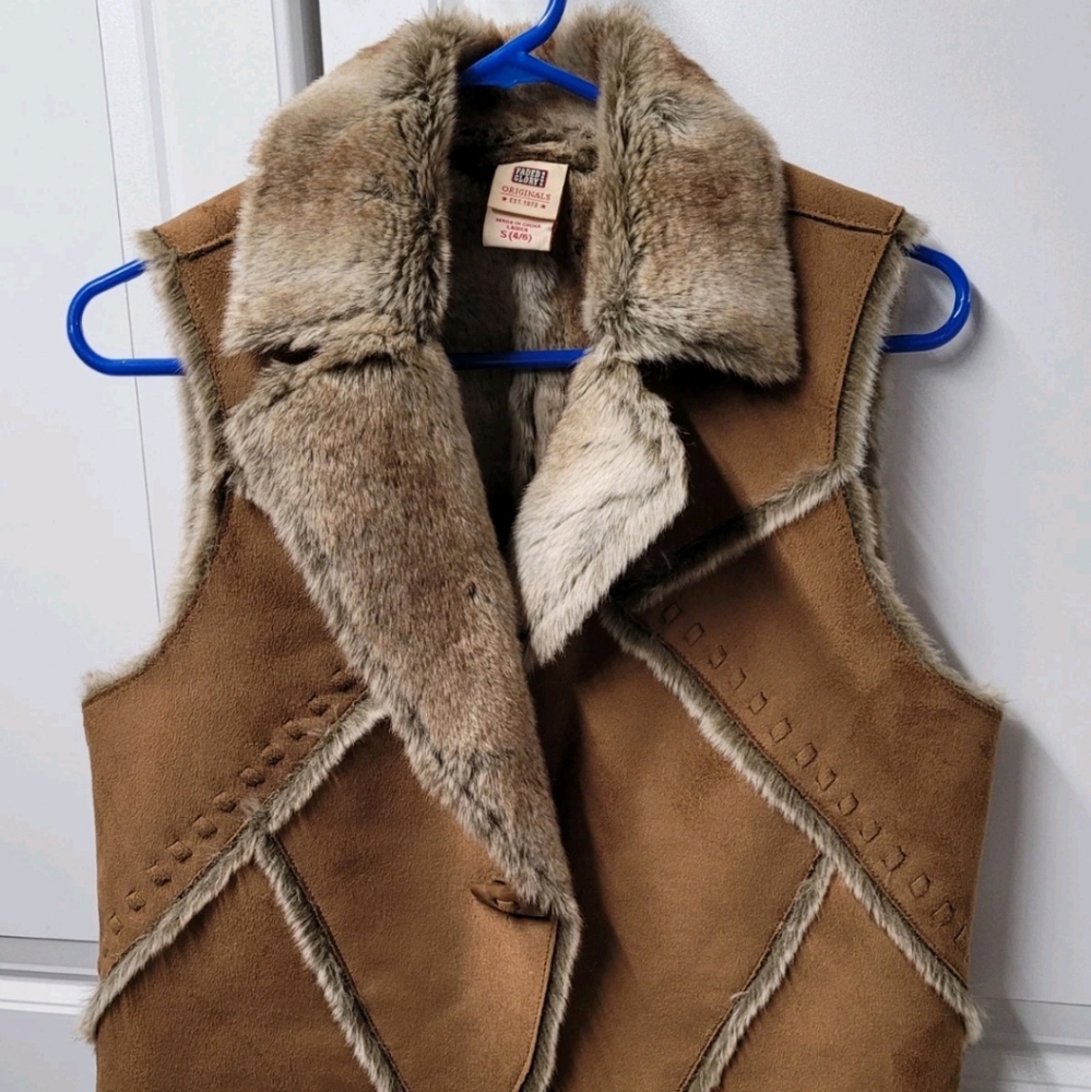 Faded Glory Vest Women's Size: Small CUTE Sleeveless Toggle